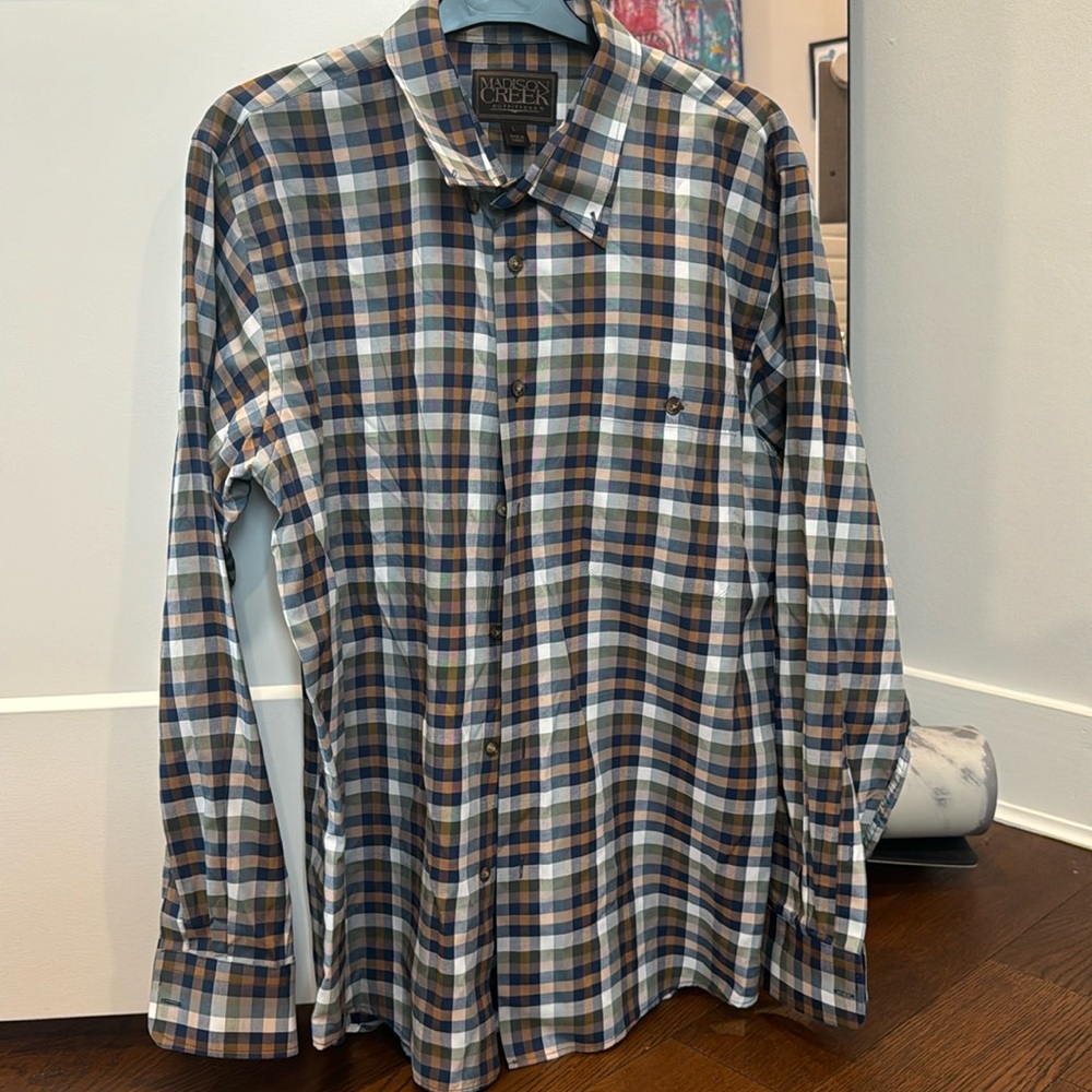 Madison Creek. Men’s button down. Checkered multicolored. Worn once.